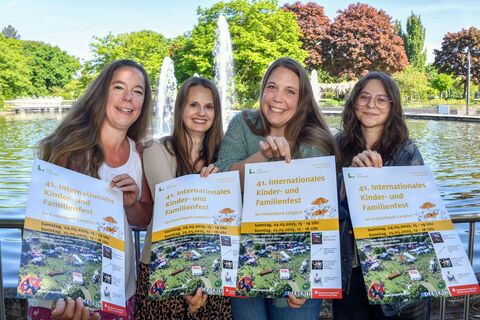 Das Orga-Team freut sich auf das 41. Kinder- und Familienfest (v.l.): Katharina Schenk, Annika Wefes, Kathrin Schwanke und Linette Morneau. 