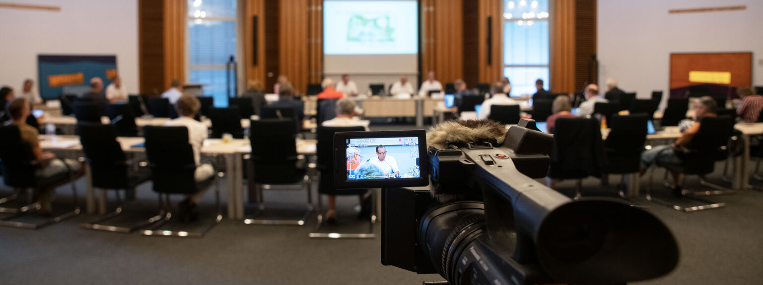 Rat und Politische Gremien