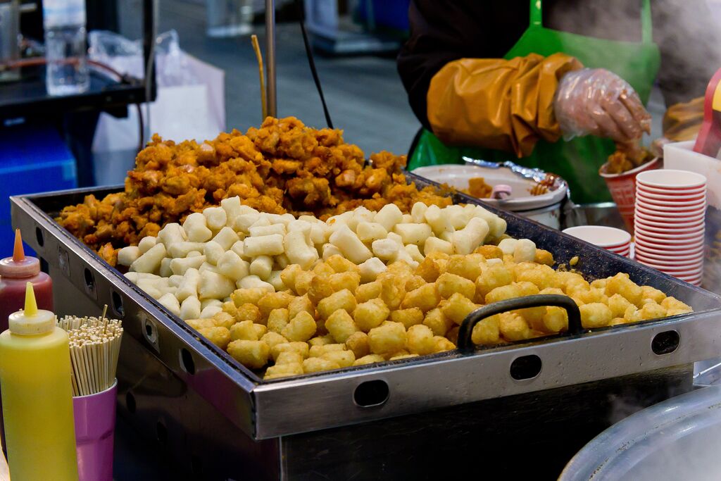 Das Street Food & Beach Festival lädt alle Bürgerinnen und Bürger sowie Besucher aus der Umgebung ein, ein unvergessliches Wochenende voller kulinarischer Köstlichkeiten, musikalischer Highlights und sommerlicher Atmosphäre zu erleben.