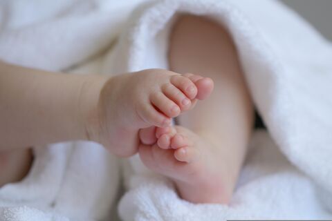 Babymassage im Familienzentrum Geranienweg. 